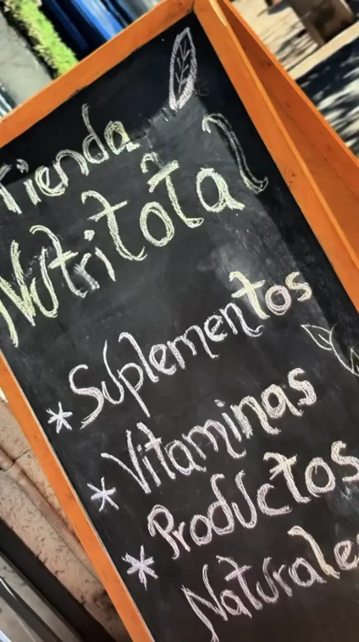 Pizarra del local Nutri Total